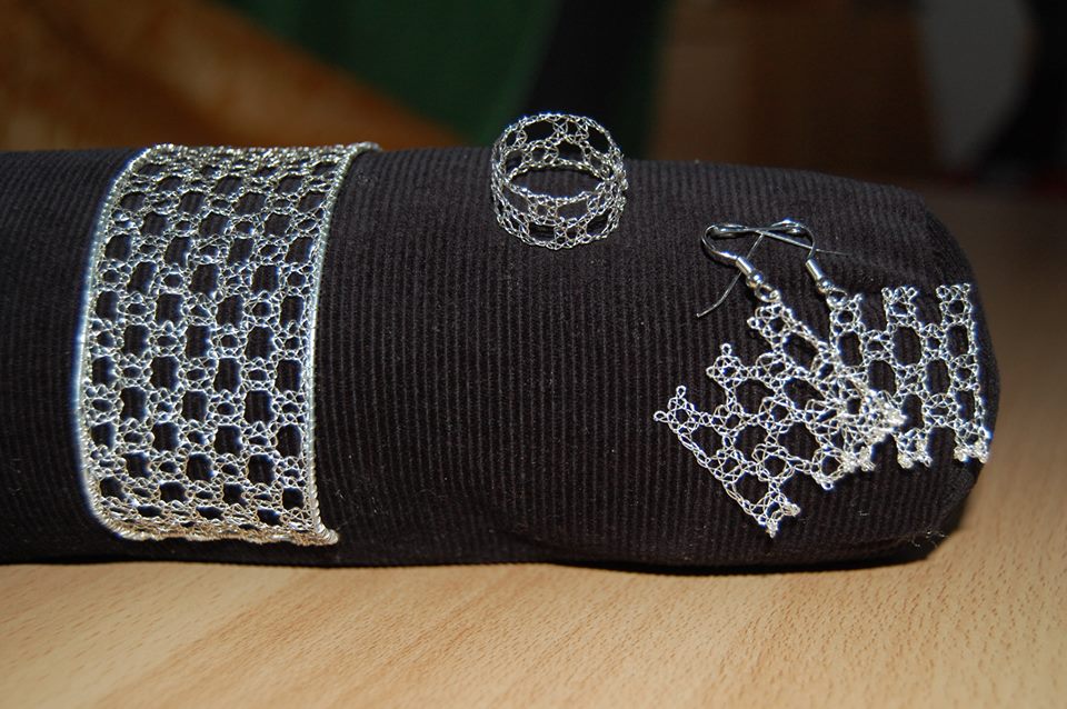 Geklöppelter Schmuck